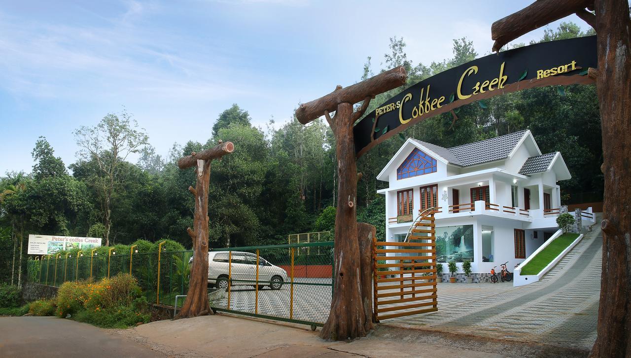 Peter'S Coffee Creek Nature Resort Meppadi Luaran gambar